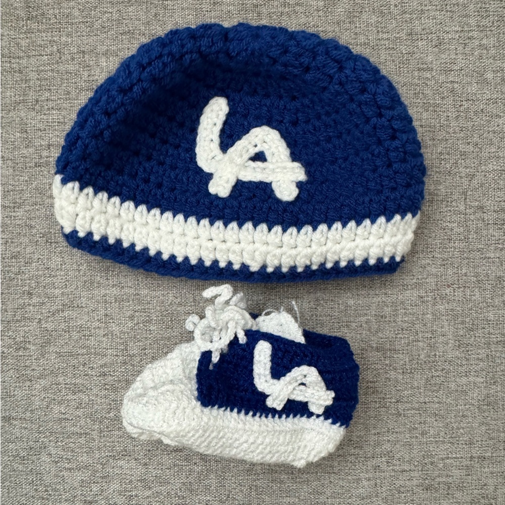 LA Dodgers Infant Hat and Booties Set